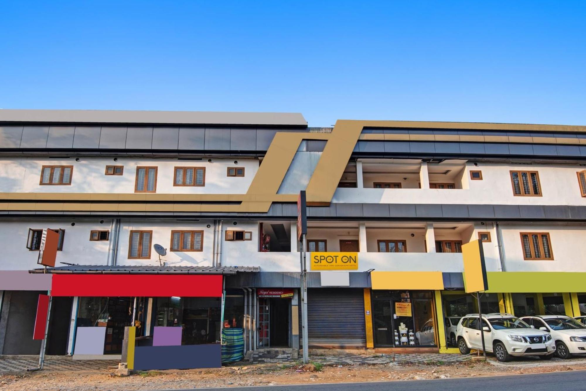 Hotel O Royal Residency Erattupetta Exterior foto