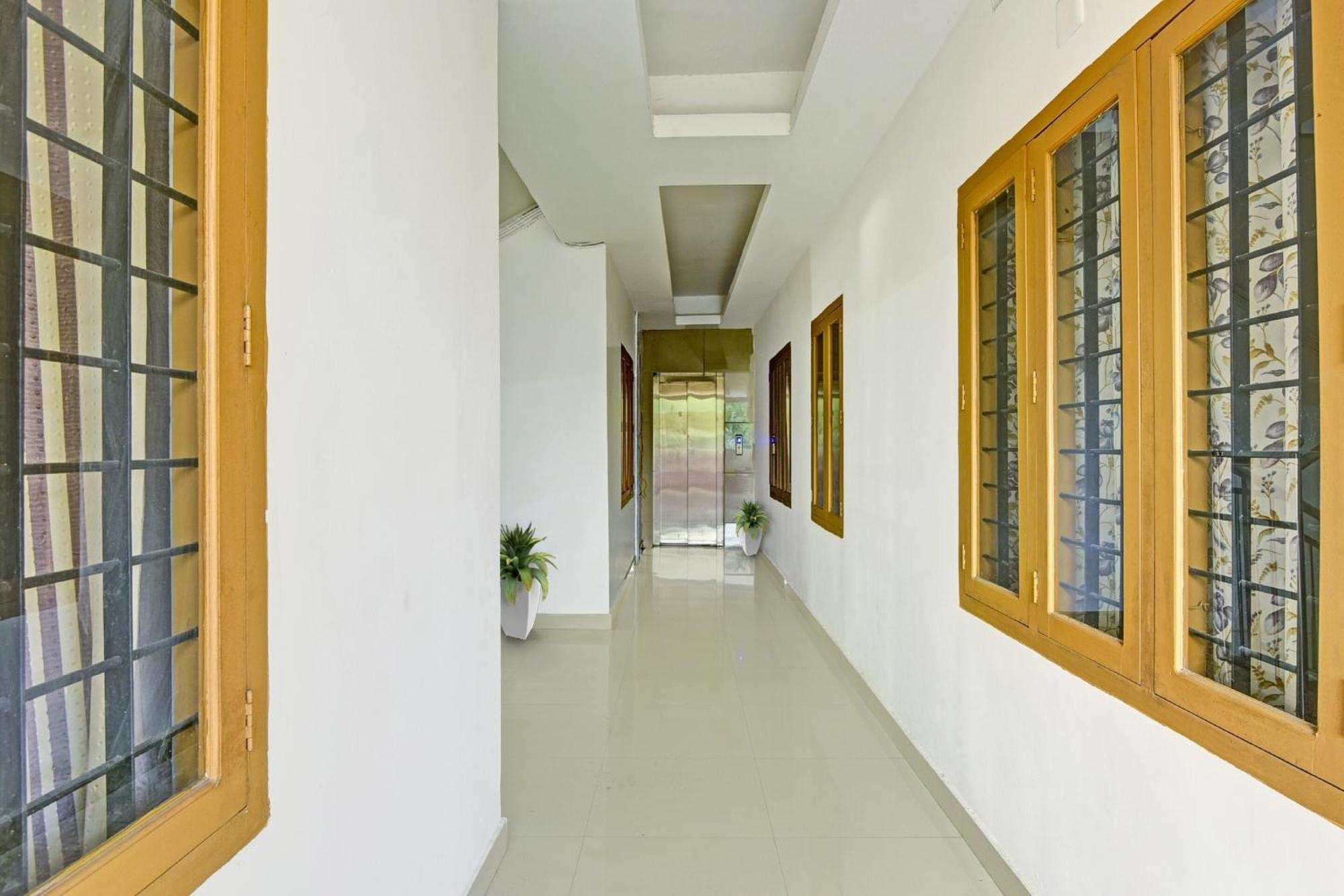 Hotel O Royal Residency Erattupetta Exterior foto